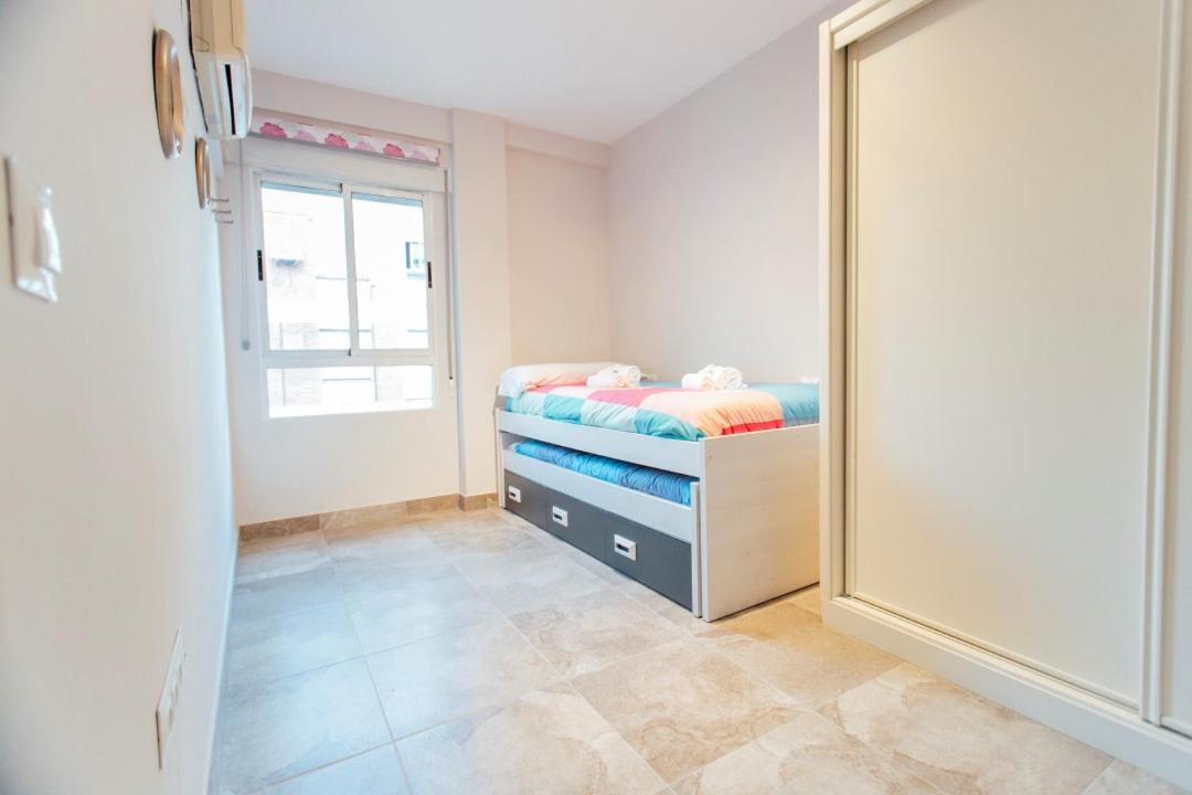 Wide And Diaphanous- 3bd 2bth- Alcazar Apartament Sewilla