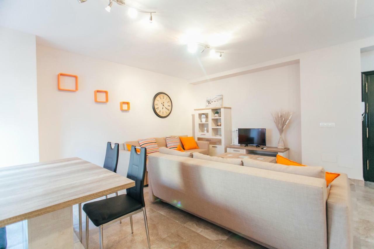 Apartament Wide And Diaphanous- 3bd 2bth- Alcazar